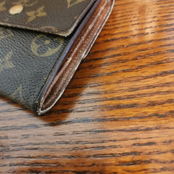Louis Vuitton Monogram Trifold Wallet - Picture 12 of 14